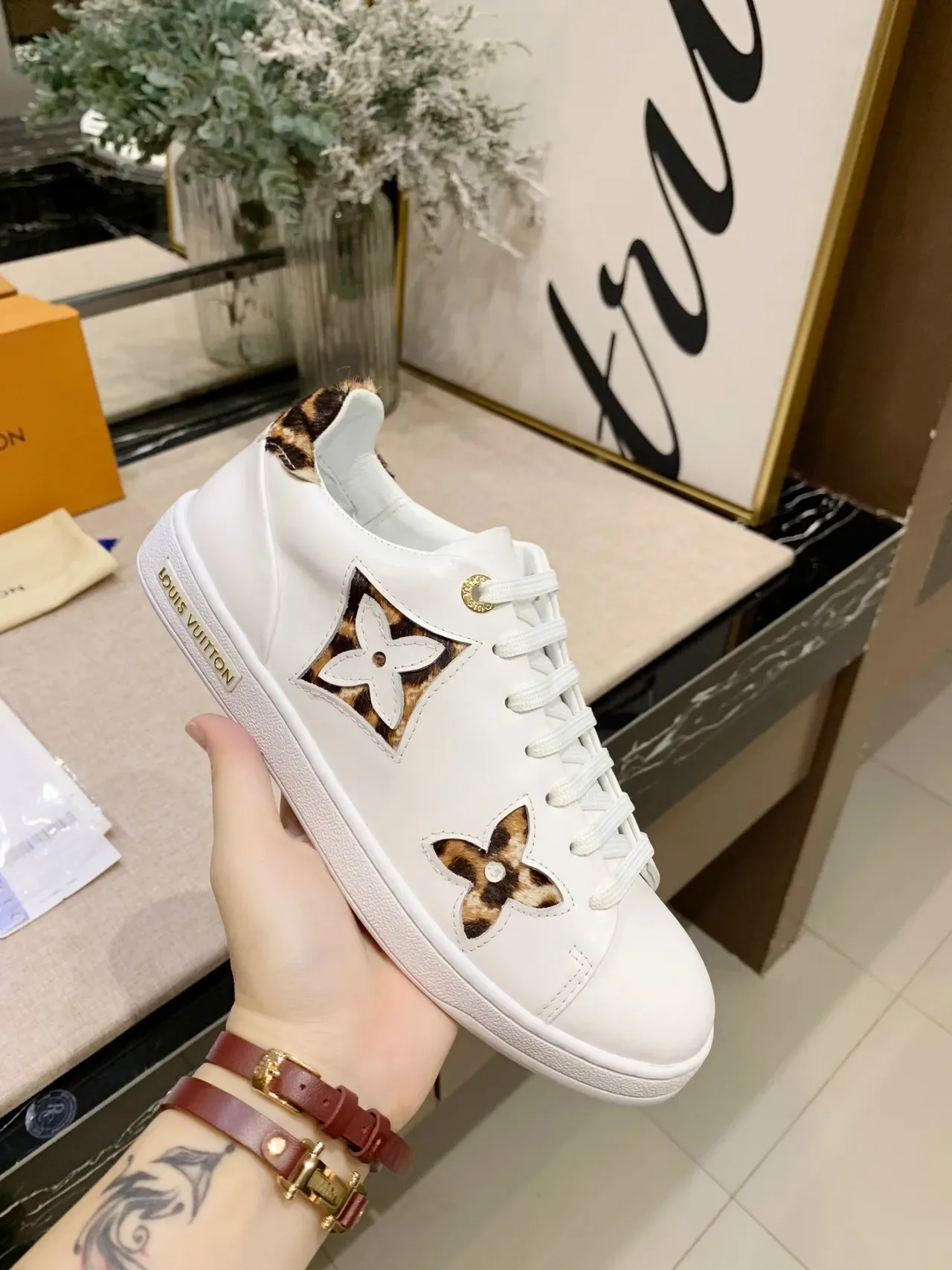 Louis Vuitton White Brown Leather Leopard-Print Floral Appliqués Lifestyle Sneakers 2