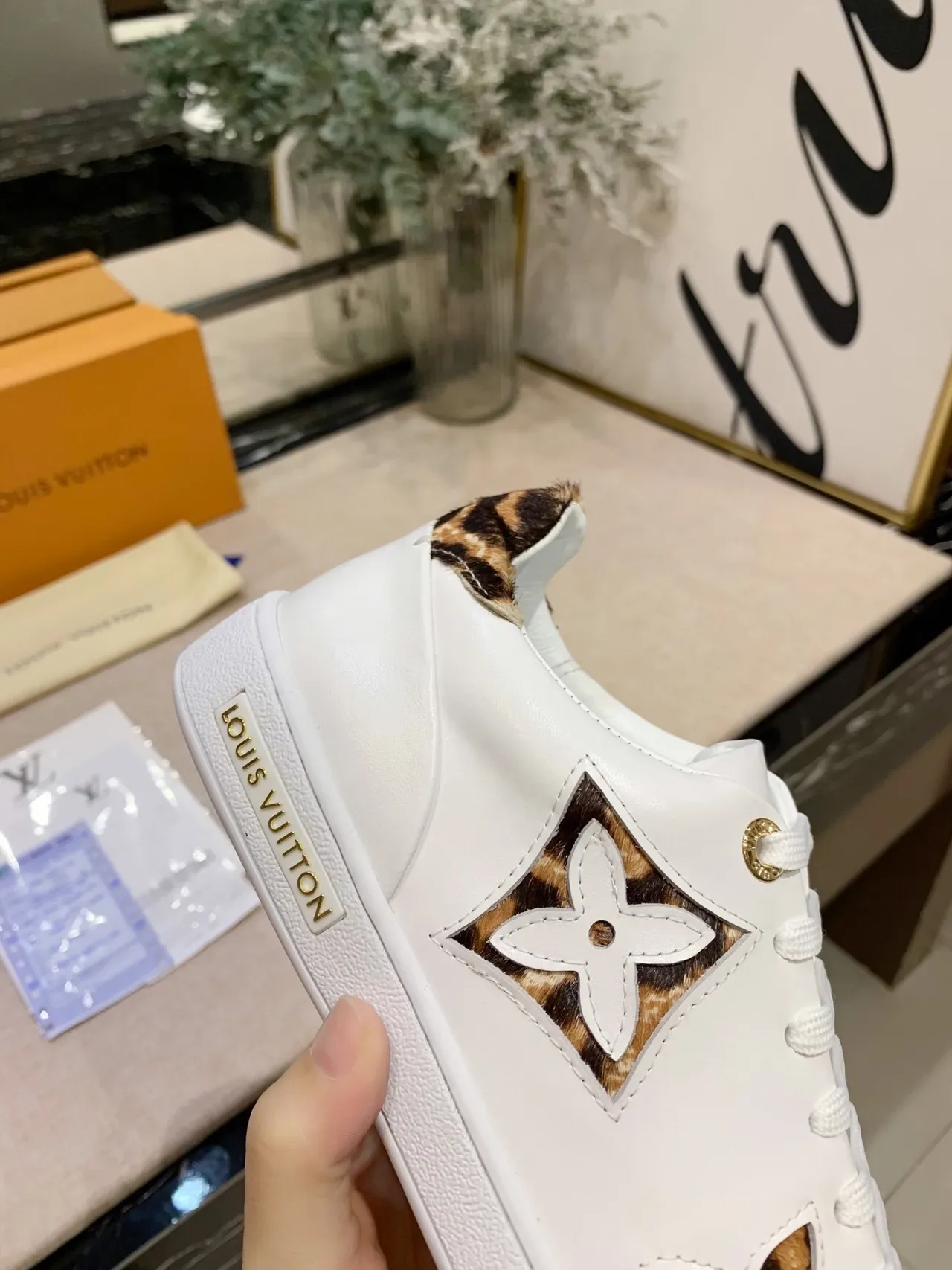 Louis Vuitton White Brown Leather Leopard-Print Floral Appliqués Lifestyle Sneakers 5