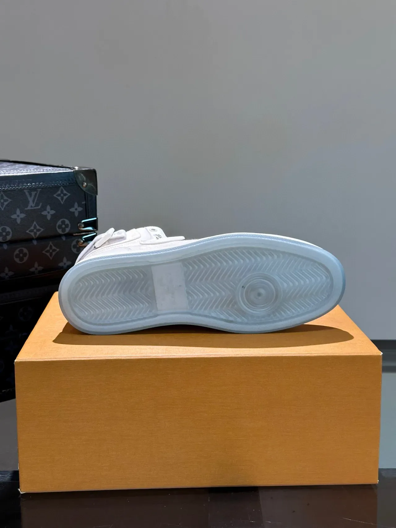 Louis Vuitton White Gray High-Top Textured Upper Lifestyle Sneakers 9