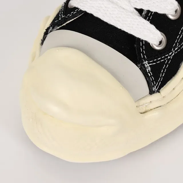 Maison Margiela Tabi Sneaker Black and Off-White Lifestyle Sneakers 5