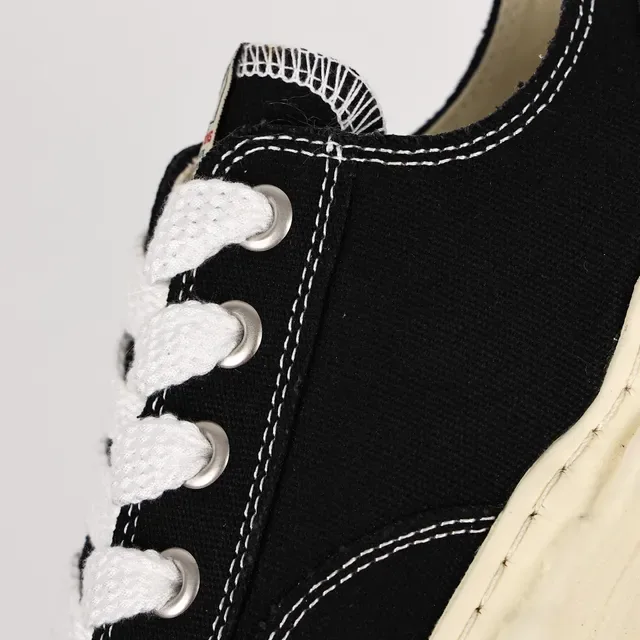 Maison Margiela Tabi Sneaker Black and Off-White Lifestyle Sneakers 6