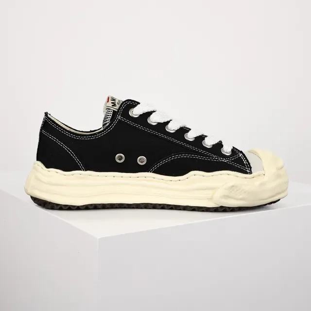 Maison Margiela Tabi Sneaker Black and Off-White Lifestyle Sneakers 7