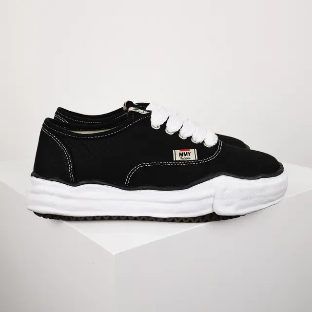 MMY Black White Canvas Upper Sculpted Midsole Sneakers 3