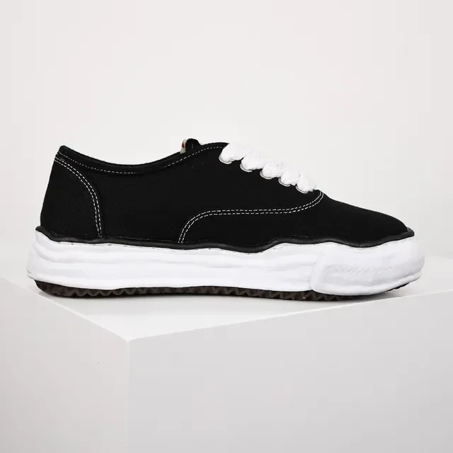 MMY Black White Canvas Upper Sculpted Midsole Sneakers 7