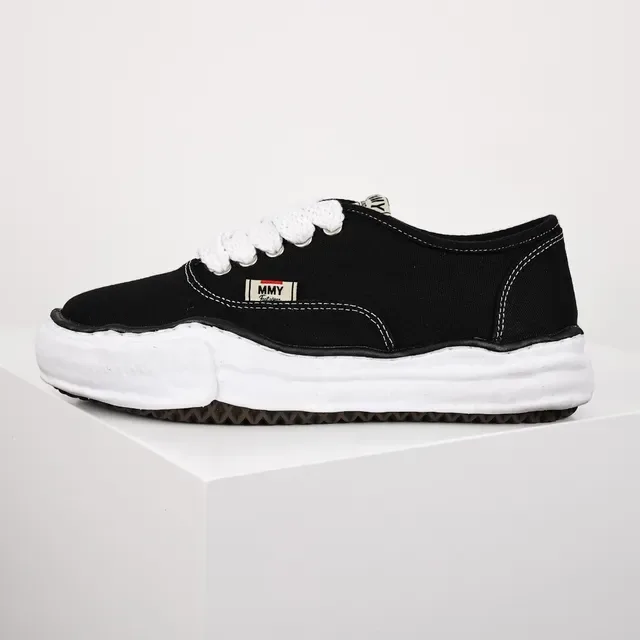 MMY Black White Canvas Upper Sculpted Midsole Sneakers 9