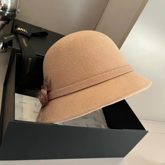 Miu Miu Beige Black Structured Felt Wide Brim Fedora 7