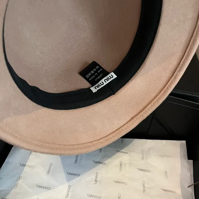 Miu Miu Beige Black Structured Felt Wide Brim Fedora 9
