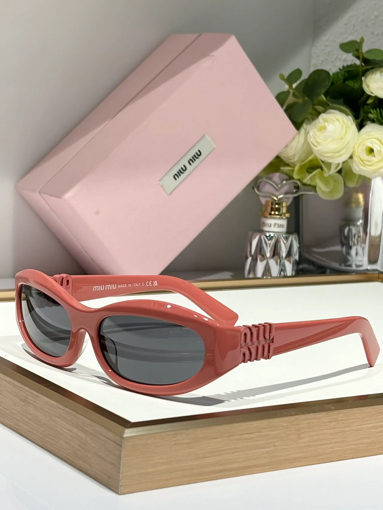 Miu Miu Pink Gold Oval Frame Thick Logo-Embossed Temples Sunglasses 5