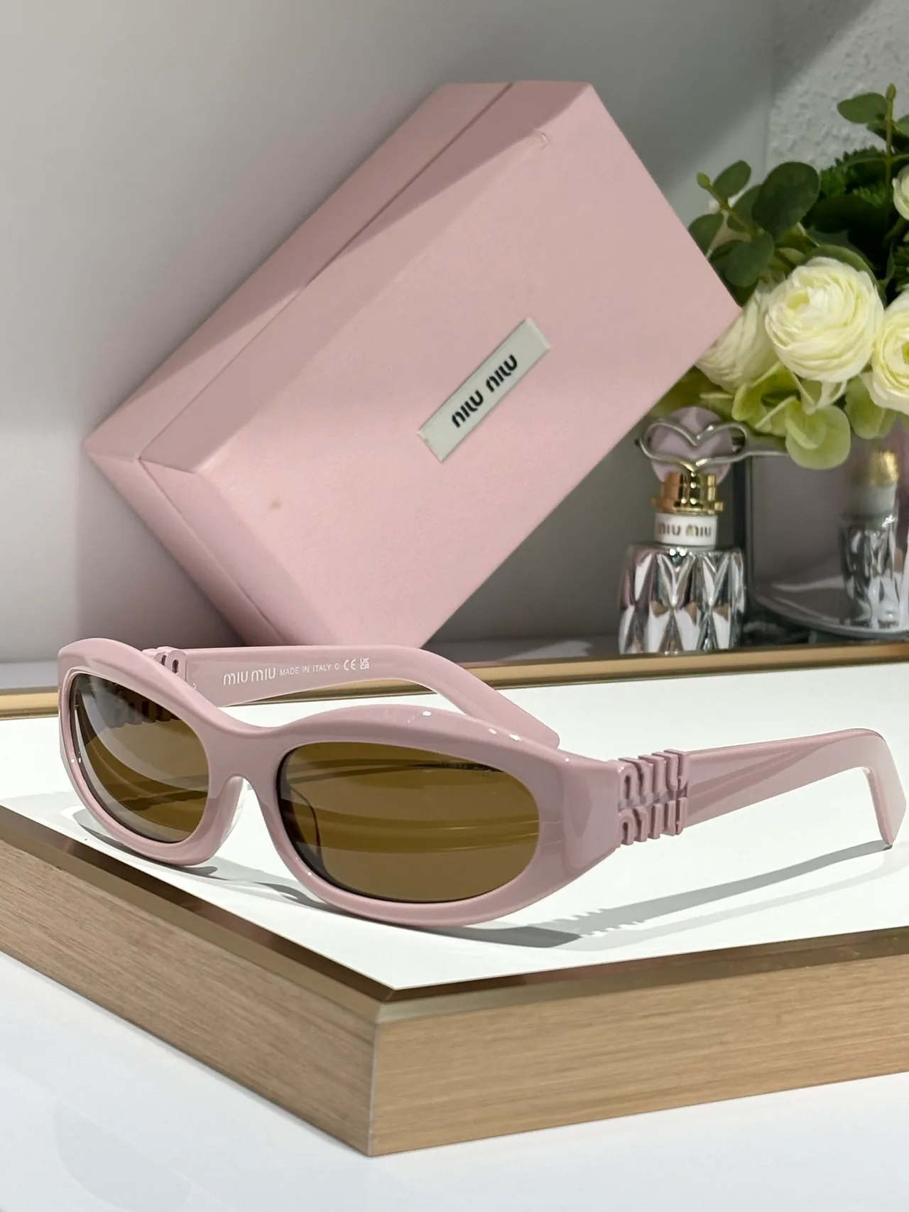 Miu Miu Pink Gold Oval Frame Thick Logo-Embossed Temples Sunglasses 7