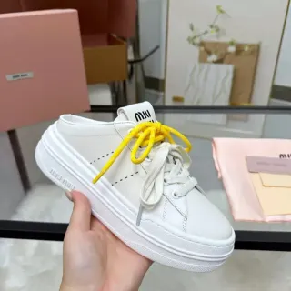 Miu Miu Wander Blanco Amarillo Cuero Superior Cordones Contraste Zapatillas Lifestyle