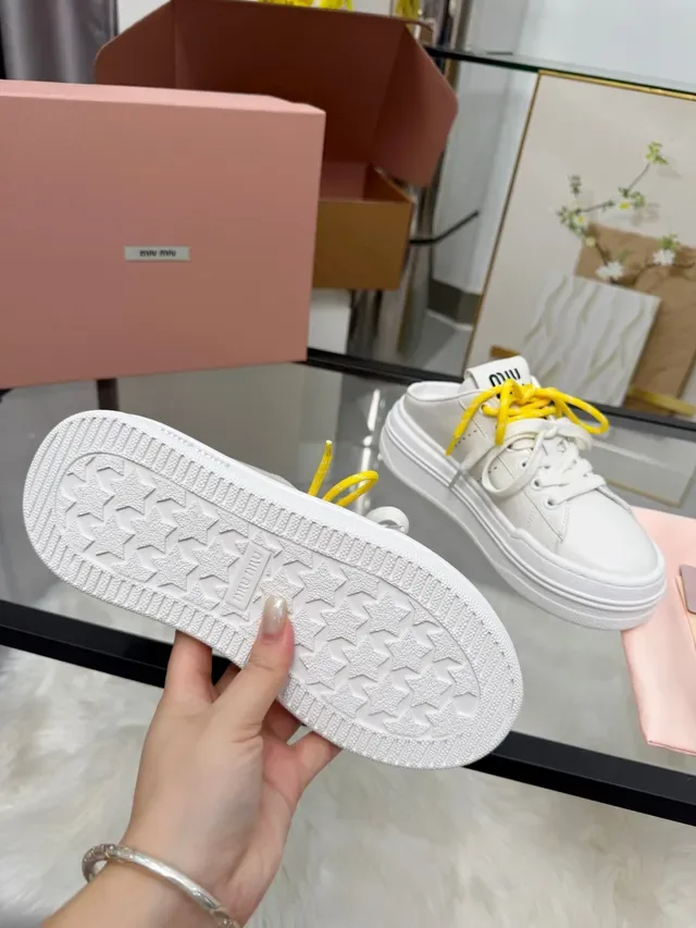 Miu Miu Wander Blanc Jaune Cuir Supérieur Lacet Contraste Chaussures Lifestyle 2