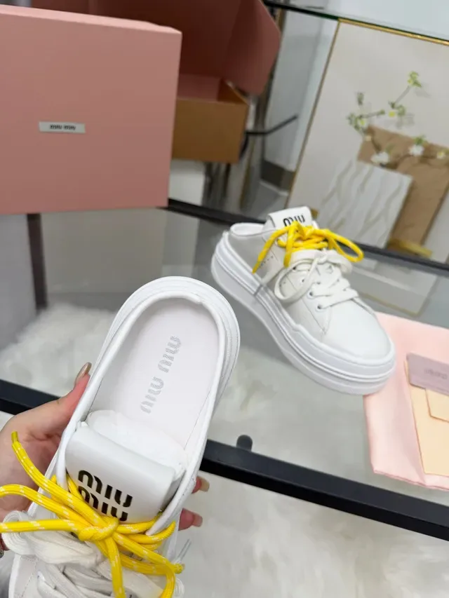 Miu Miu Wander Blanc Jaune Cuir Supérieur Lacet Contraste Chaussures Lifestyle 3