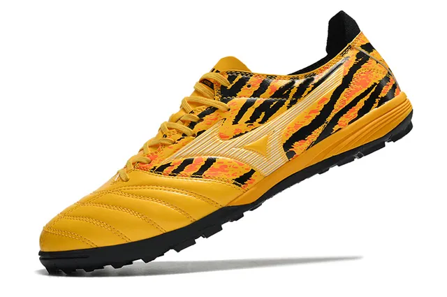 Mizuno Sapatos de futebol turf branco preto com embuço acolchado superposição de estampado zebra 20