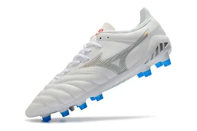 Mizuno White Blue Quilted Leather Upper Iridescent Silver Logo Firm-Ground Soccer Shoes 3