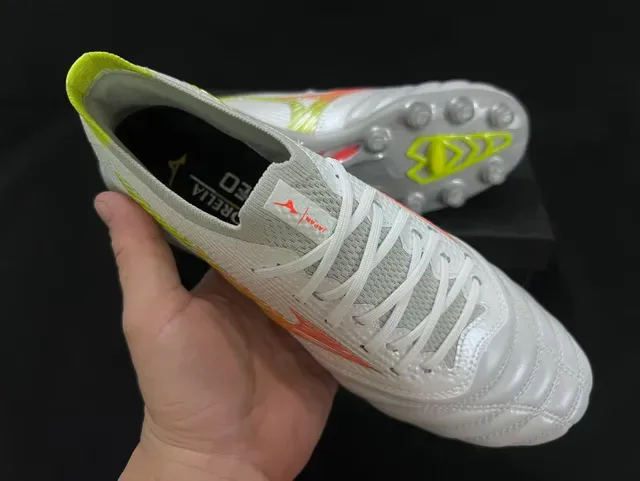 Mizuno White Gray Synthetic Upper Molded Soleplate Firm-Ground Soccer Shoes 5