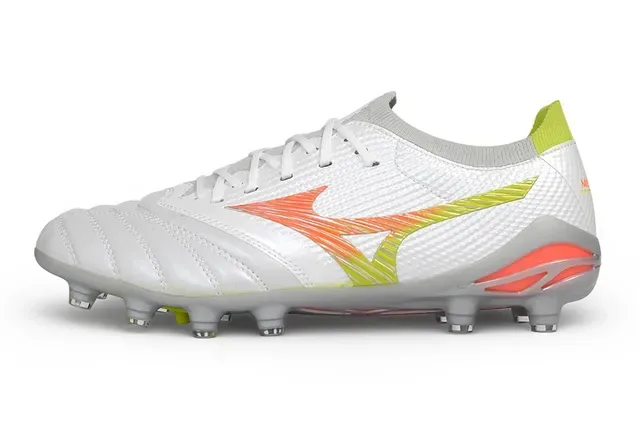 Mizuno White Gray Synthetic Upper Molded Soleplate Firm-Ground Soccer Shoes 15