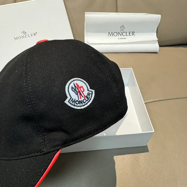 Moncler Preto Vermelho Construção de Seis Painéis Logo Bordado Boné de Beisebol 4