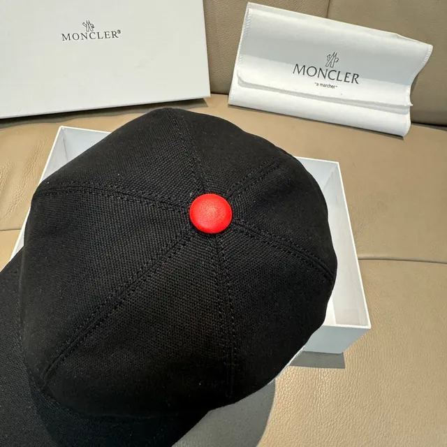 Moncler Preto Vermelho Construção de Seis Painéis Logo Bordado Boné de Beisebol 5