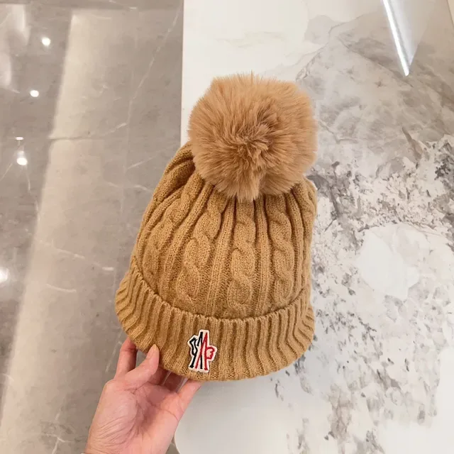 مونكلر بني بيج كيبل كت ريب كاف بيني 8