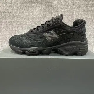New Balance 1900 Monochrome Black Chunky Sneakers