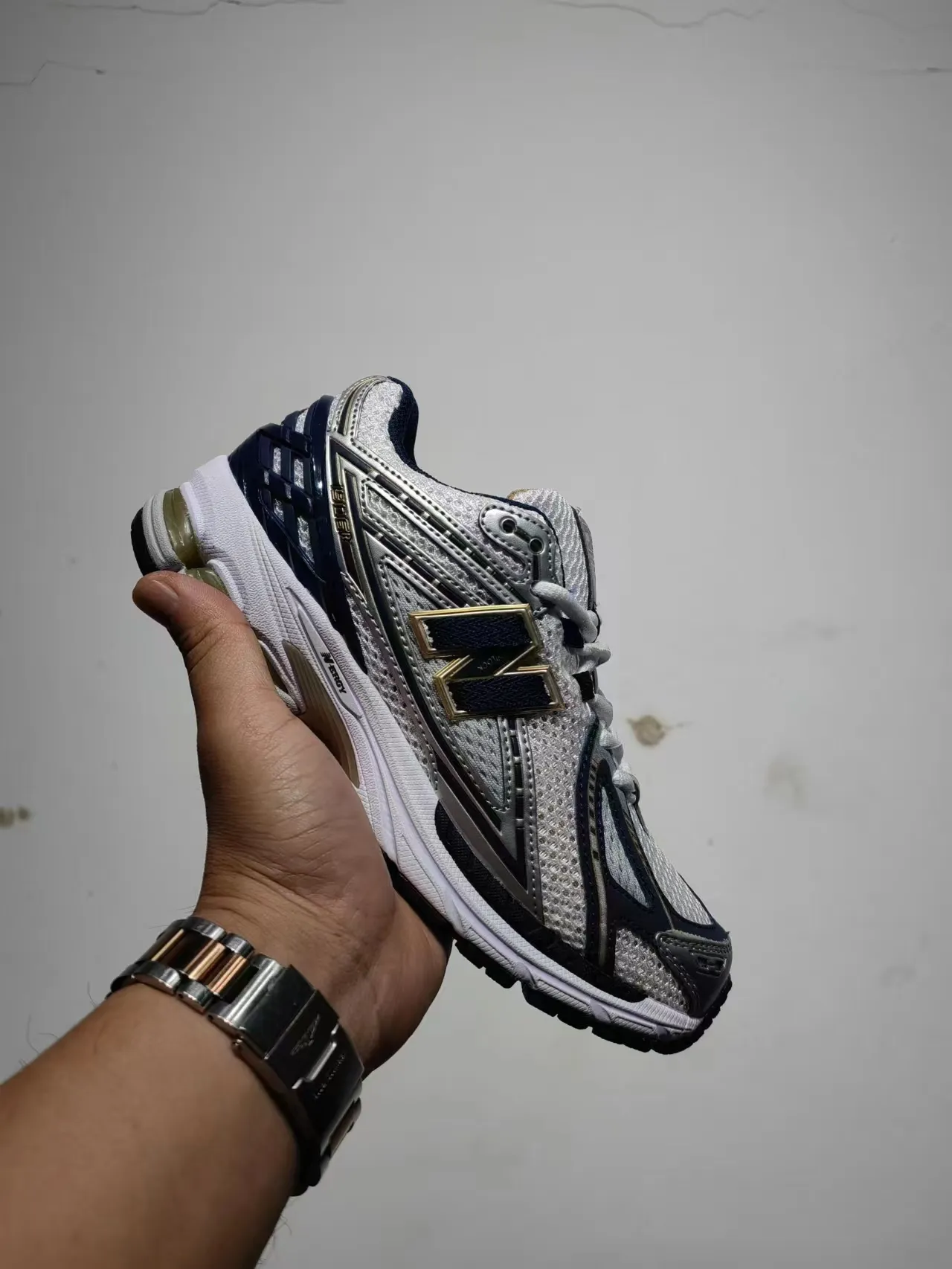 New Balance 1906R blanc marine doré chaussures de running 4