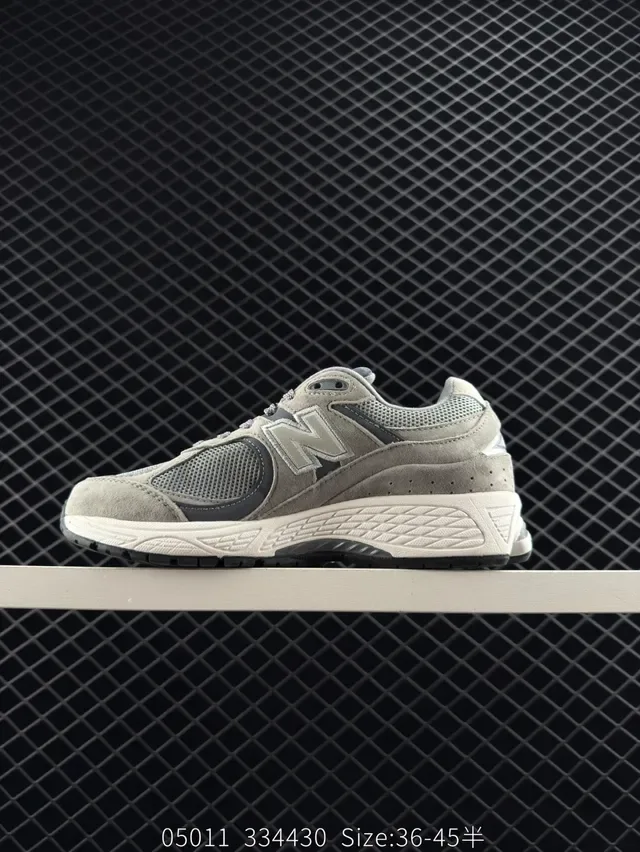 New Balance 2002R Gris claro y gris oscuro Zapatillas lifestyle 4