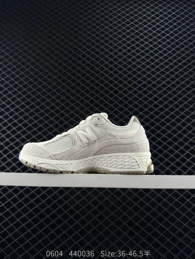 New Balance 2002R حذاء أسلوب حياة رمادي ضبابي شبكي وسويدي 4
