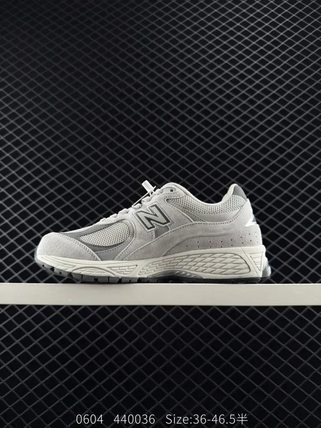 New Balance 2002R حذاء أسلوب حياة رمادي ضبابي شبكي وسويدي 8
