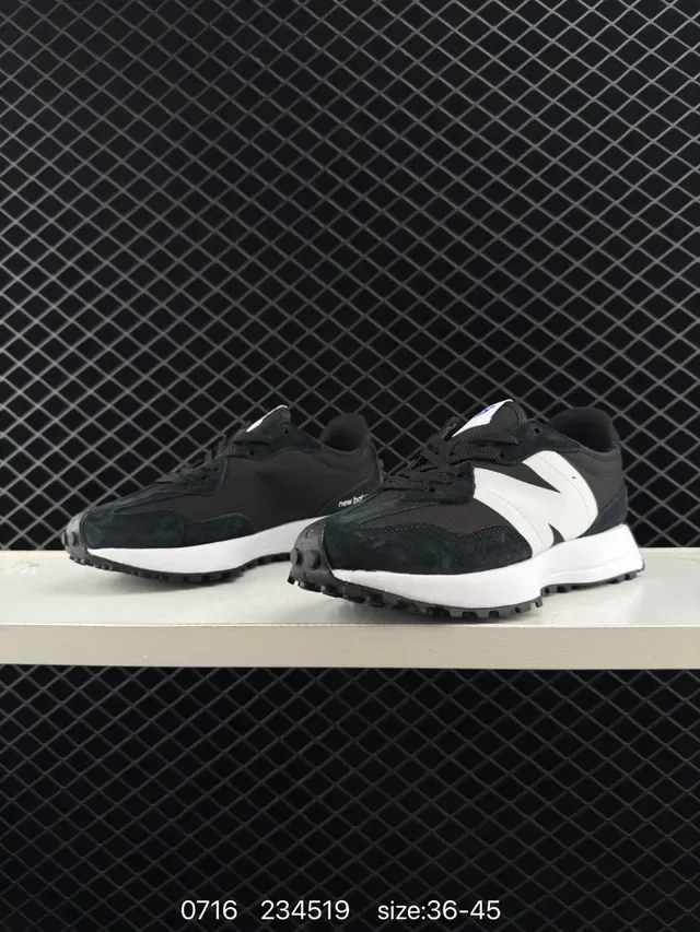 New Balance 327 Negro y Blanco Zapatillas Lifestyle 2