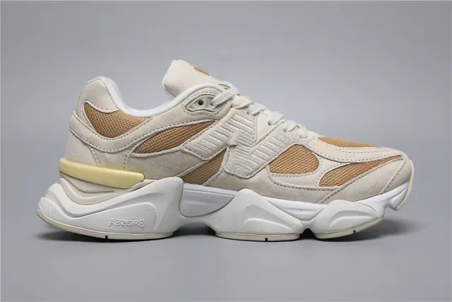 New Balance 9060 بيج وكريمي حذاء نمطي 8