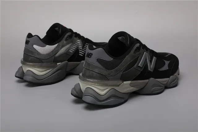 New Balance 9060 Negro Gris Zapatillas Lifestyle 3
