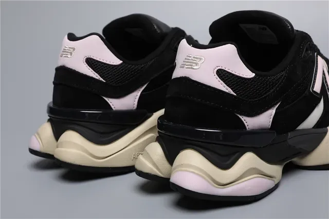 New Balance 9060 preto branco rosa tênis lifestyle 2