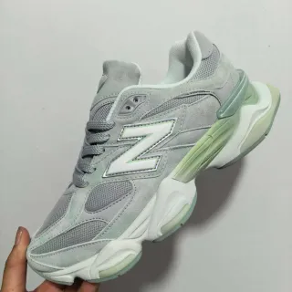 New Balance 9060 Gris claro y verde menta zapatillas chunky