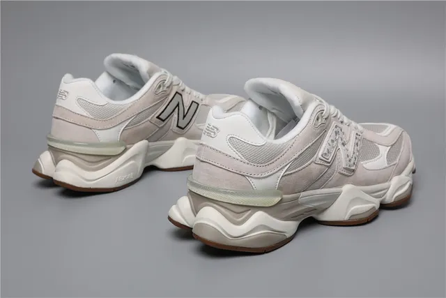 New Balance 9060 sneakers chunky beige et marron 3