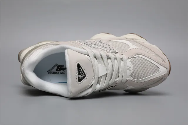 New Balance 9060 sneakers chunky beige et marron 7