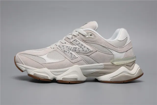 New Balance 9060 sneakers chunky beige et marron 9