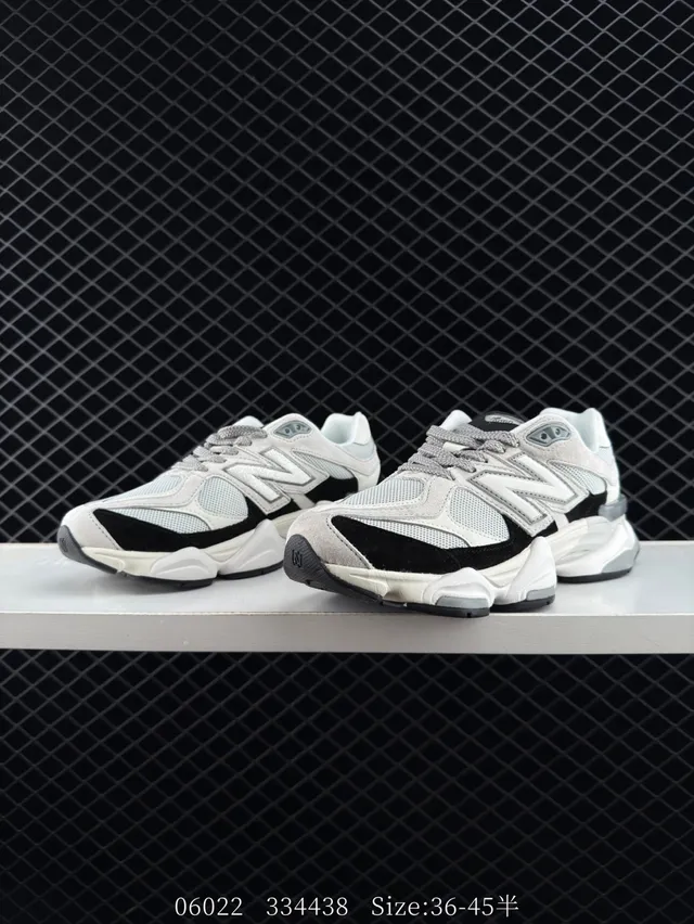 New Balance 9060 Sneakers Chunky Blanches et Noires 3