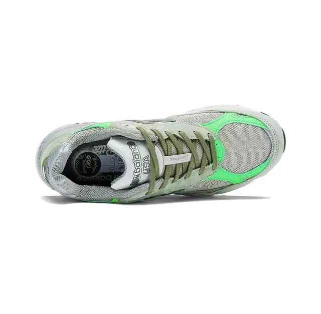 New Balance 990 Vert Blanc Tige en Suède et Maille Stratifiée Panneaux d'Accent Néon Sneakers Lifestyle 2