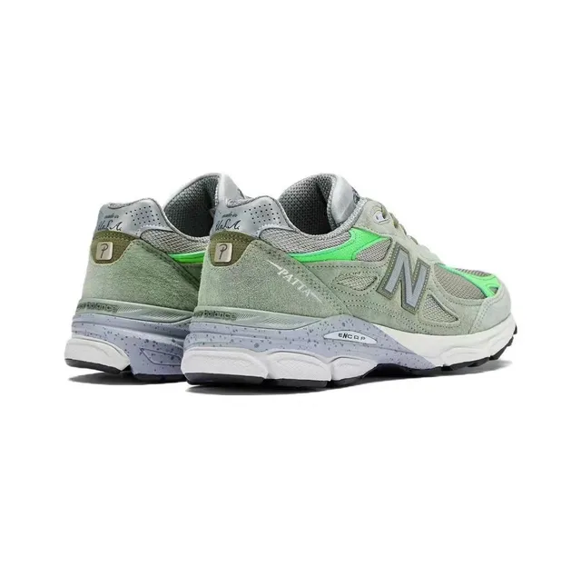 New Balance 990 Vert Blanc Tige en Suède et Maille Stratifiée Panneaux d'Accent Néon Sneakers Lifestyle 5