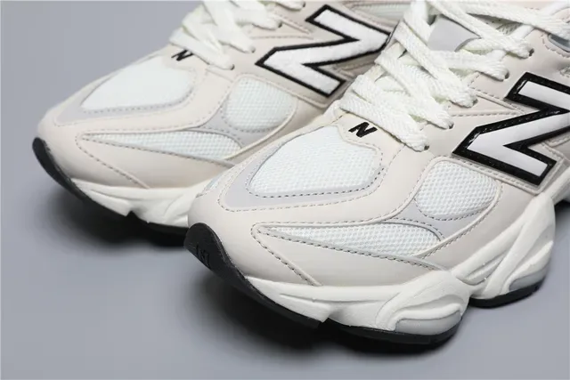 New Balance Beige Negro Suela Plataforma Gruesa Malla Y Construcción De Overlay Sintético Sneakers Lifestyle 4
