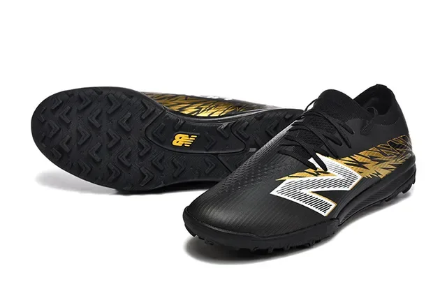 New Balance Black Gold Low-Cut Synthetic Upper Graphic Stripe Sneakers 6