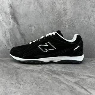 New Balance Black White Suede Upper Retro Runner Silhouette Lifestyle Sneakers