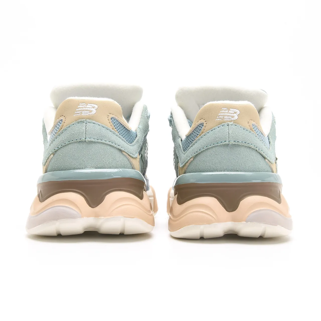 New Balance Blue Beige Multi-Layered Sole Oversized N Logo Chunky Sneakers 7