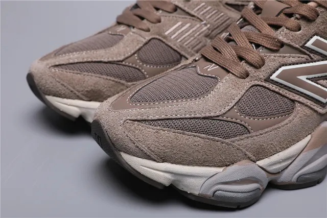 New Balance بني بيج طبقة جلد ألدغ فوق شبكة غير متماثلة بناء قفص رياضي حذاء رياضي كثيف 4