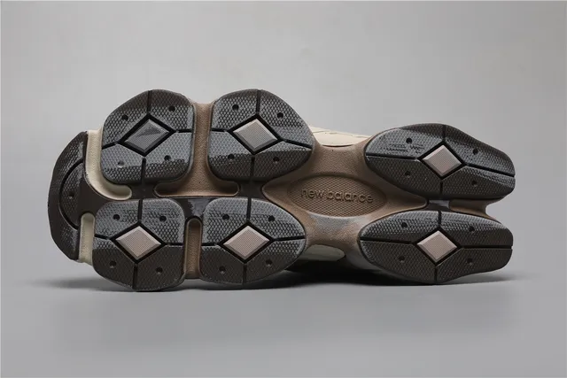 New Balance بني بيج طبقة جلد ألدغ فوق شبكة غير متماثلة بناء قفص رياضي حذاء رياضي كثيف 6