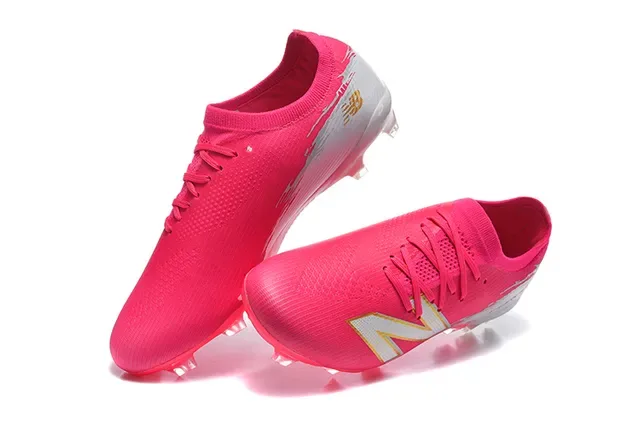 New Balance Furon Chaussures de football upper knit rose blanc crampons coniques moulés terrain ferme 2