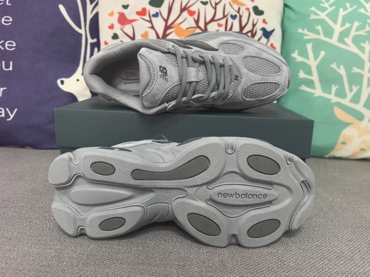 New Balance Gray Silhouette Suede And Mesh Upper Chunky Sneakers 2