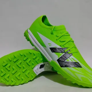 New Balance أخضر أبيض تريكو علوي غير متماثل شريط حذاء رياضي