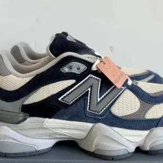 New Balance Navy Beige Sole Mesh And Suede Upper Chunky Sneakers