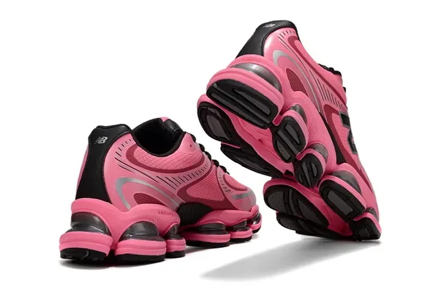 New Balance Pink Black Segmented Transparent Cushioning Mesh And Synthetic Overlay Upper Lifestyle Sneakers 3